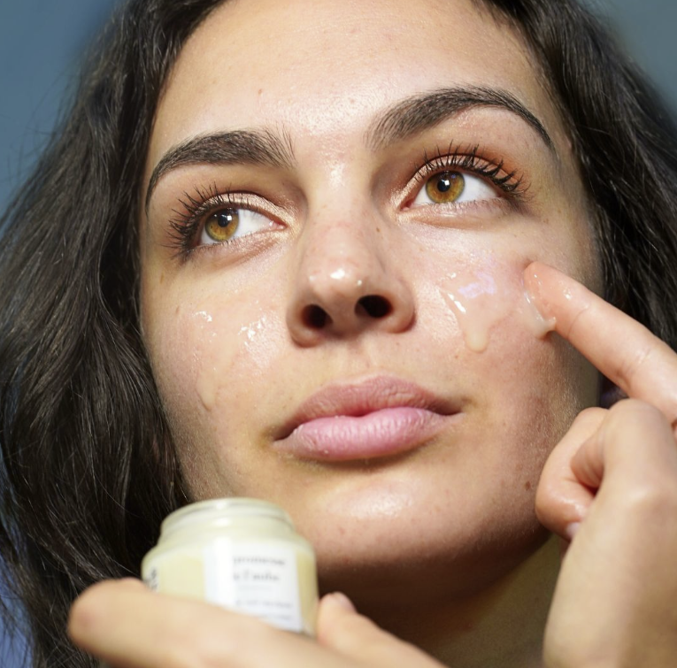 putlinantis naktinis balzamas – mišriai ir sausai odai putlinantis naktinis balzamas – mišriai ir sausai odai